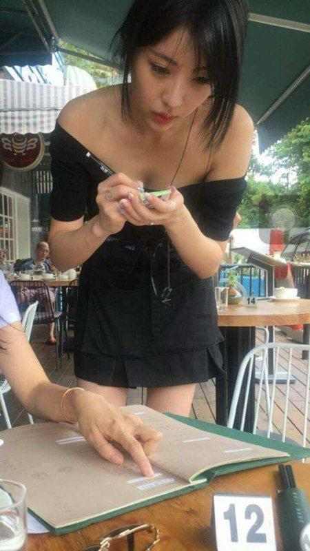 �Դ�¥�·��껻�˸�Ů 