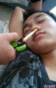 哥们做梦要梦到火灾了