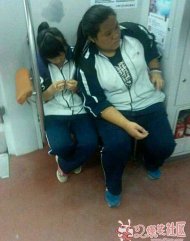 ��˵����һ��˫��̥�� 